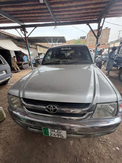 Toyota Hilux 2003
