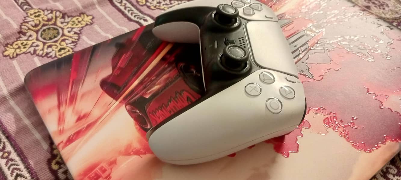 PS5 controller 2