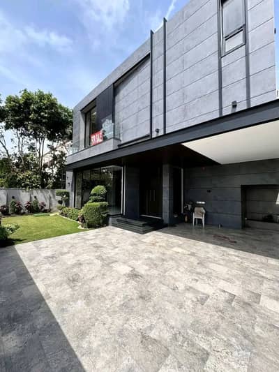1 Kanal Brand New Luxury Furnished House for Rent in a Prime Location of Bahria Town, Lahore.