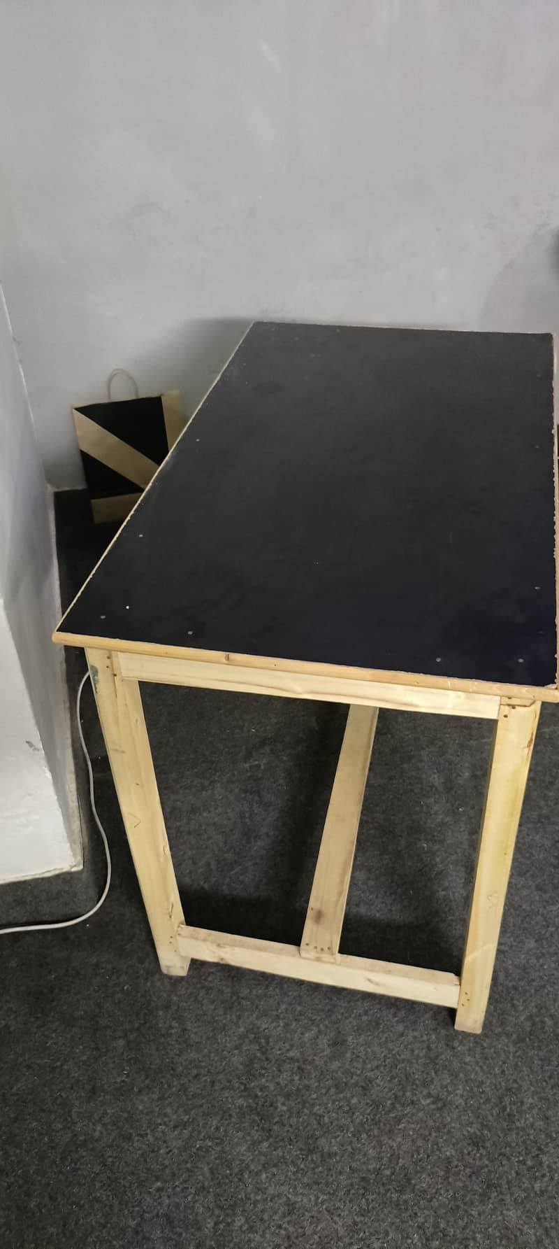 Computer PC Table & Study Table in Good Condition 1
