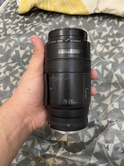 Canon EF 70-210mm f/4 lens