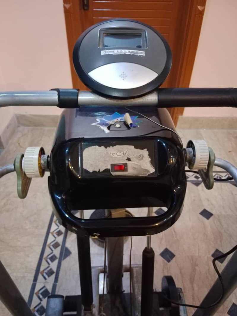 treadmill exercise machine 4