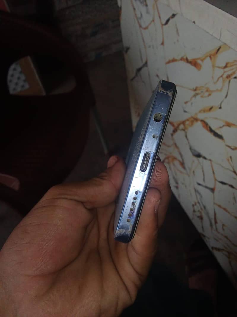 Tecno CAMON 20 1