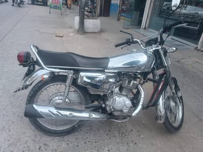 Honda CG 125 Special Edition 2023 Self start | 6000 KM | Excellent Con