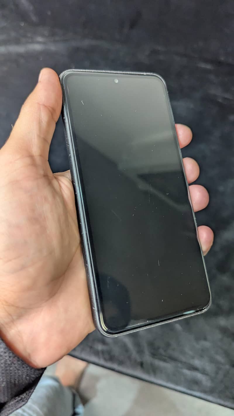 Google Pixel 8 6