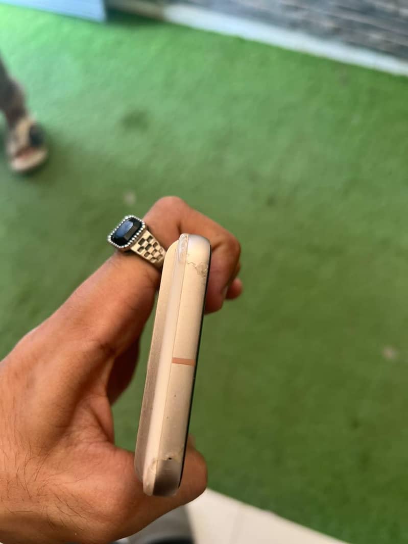 Google Pixel 8 2
