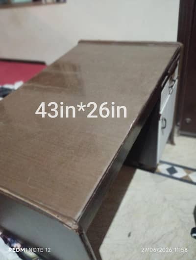 study table/ office table for sale