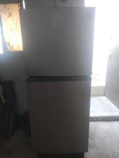 Used Refrigerator for Sale – Cooling Issue (Gas Leak) – Good Condition