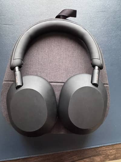 Sony WH-1000XM5 wireless noise-canceling headphones