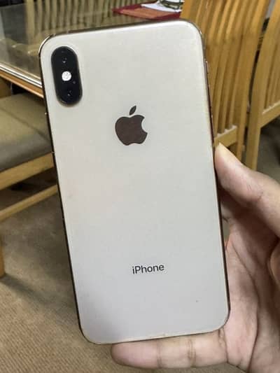 iPhone XS - 10/10 condition