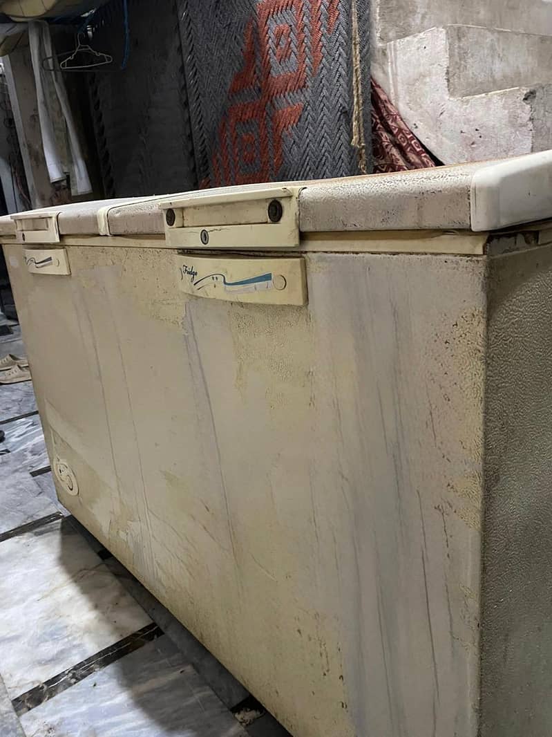 waves deep freezer 6