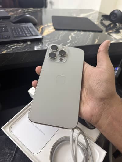 Apple iPhone 15 Pro Max