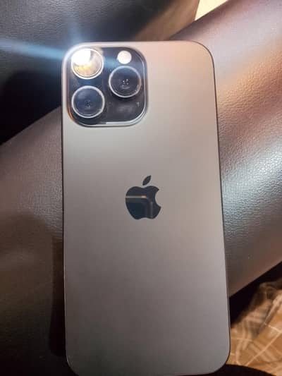 Apple iPhone 16 Pro Max