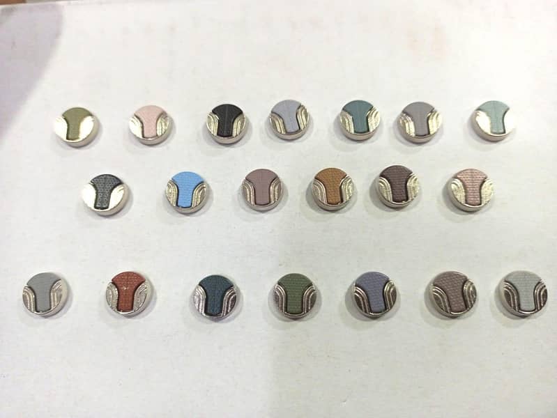Buttons 4