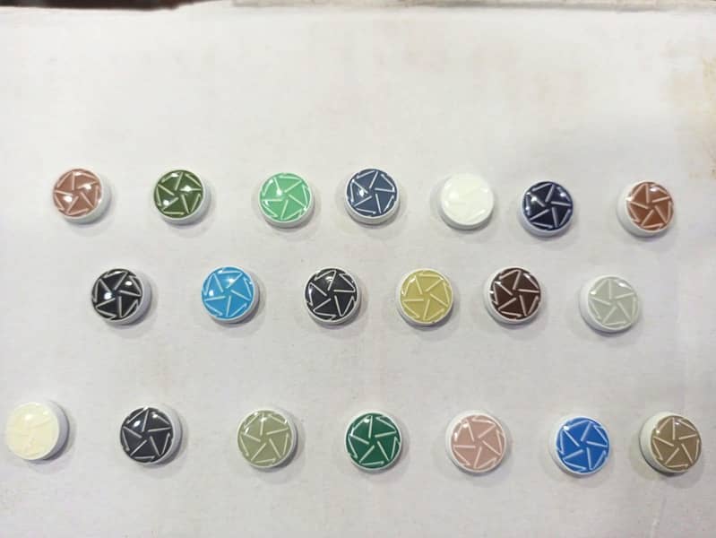 Buttons 5