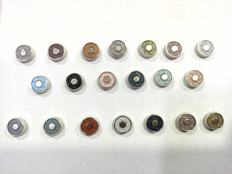 Buttons 8
