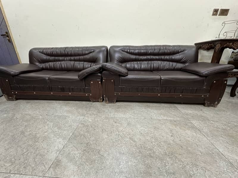 Sofa 2. . 2. . 3 1