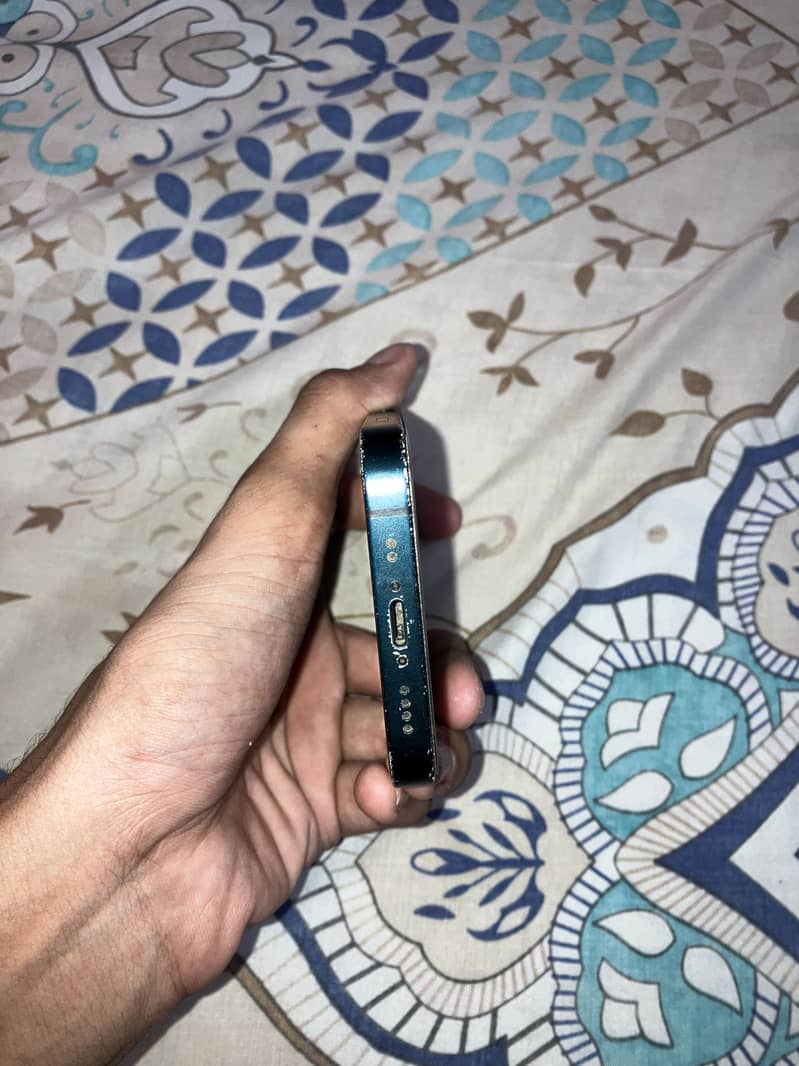 Iphone 13 mini 0