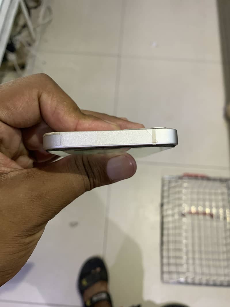 Apple iPhone 12 mini 2