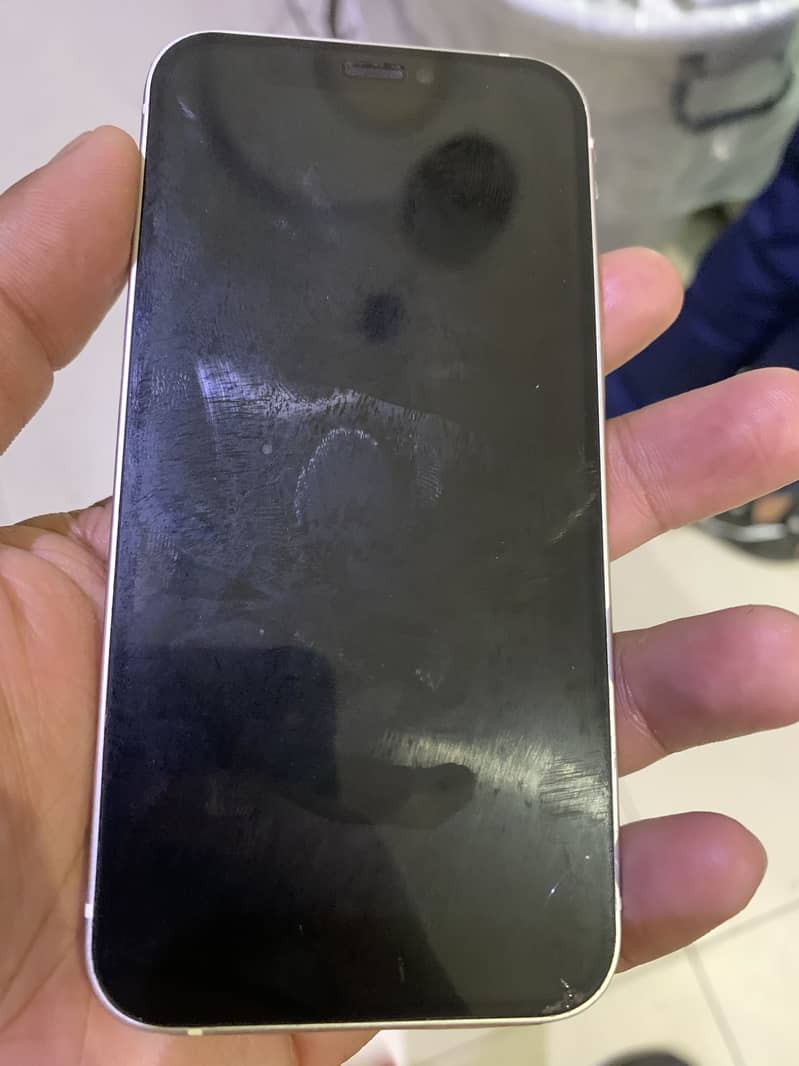 Apple iPhone 12 mini 4