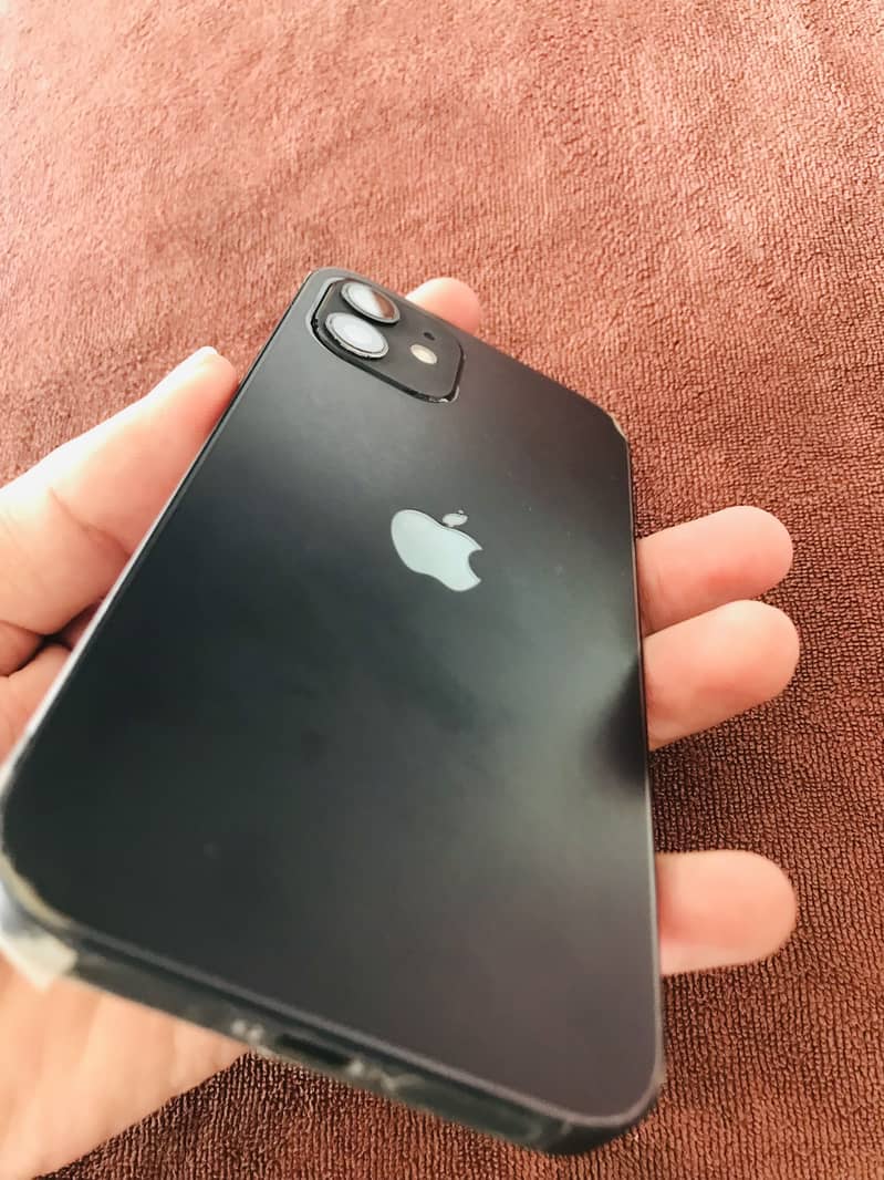 Apple iPhone 12 3