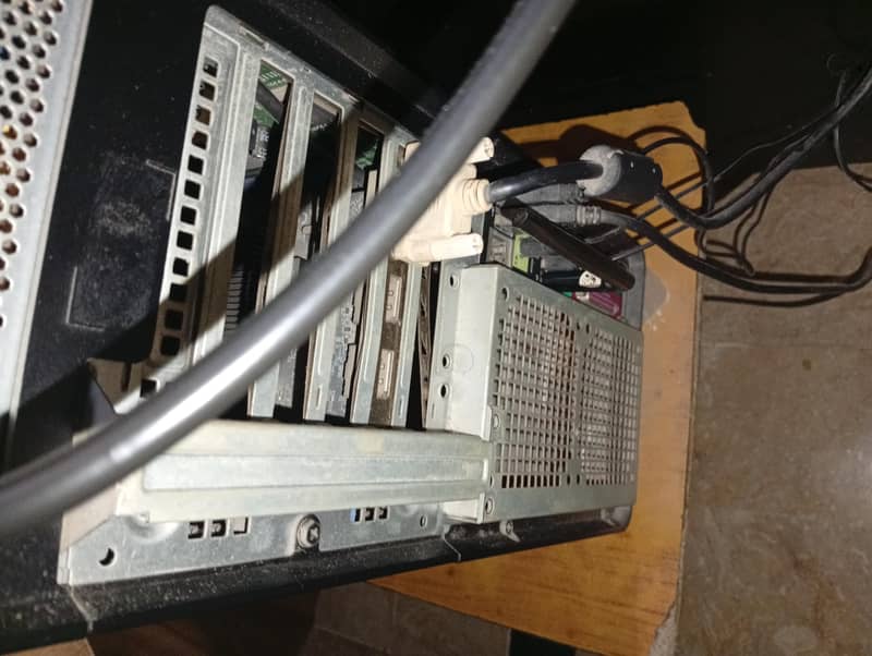dell 3500 basic gaming and study 1
