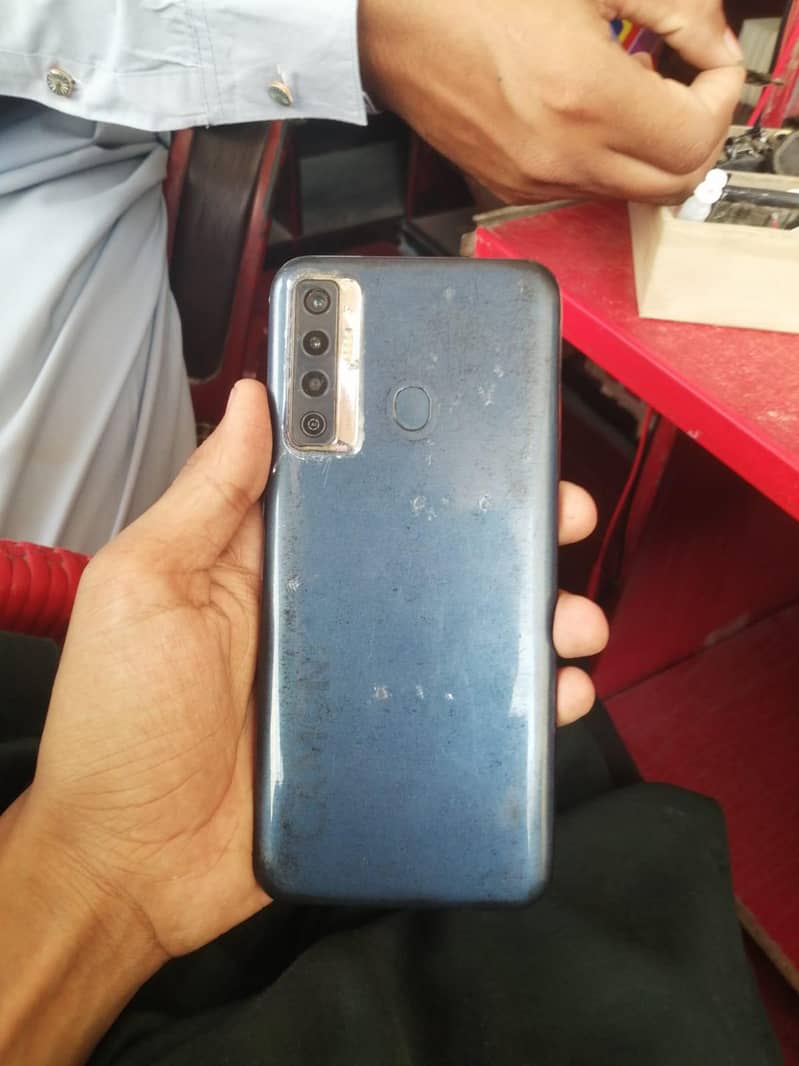 Tecno Camon 17 2