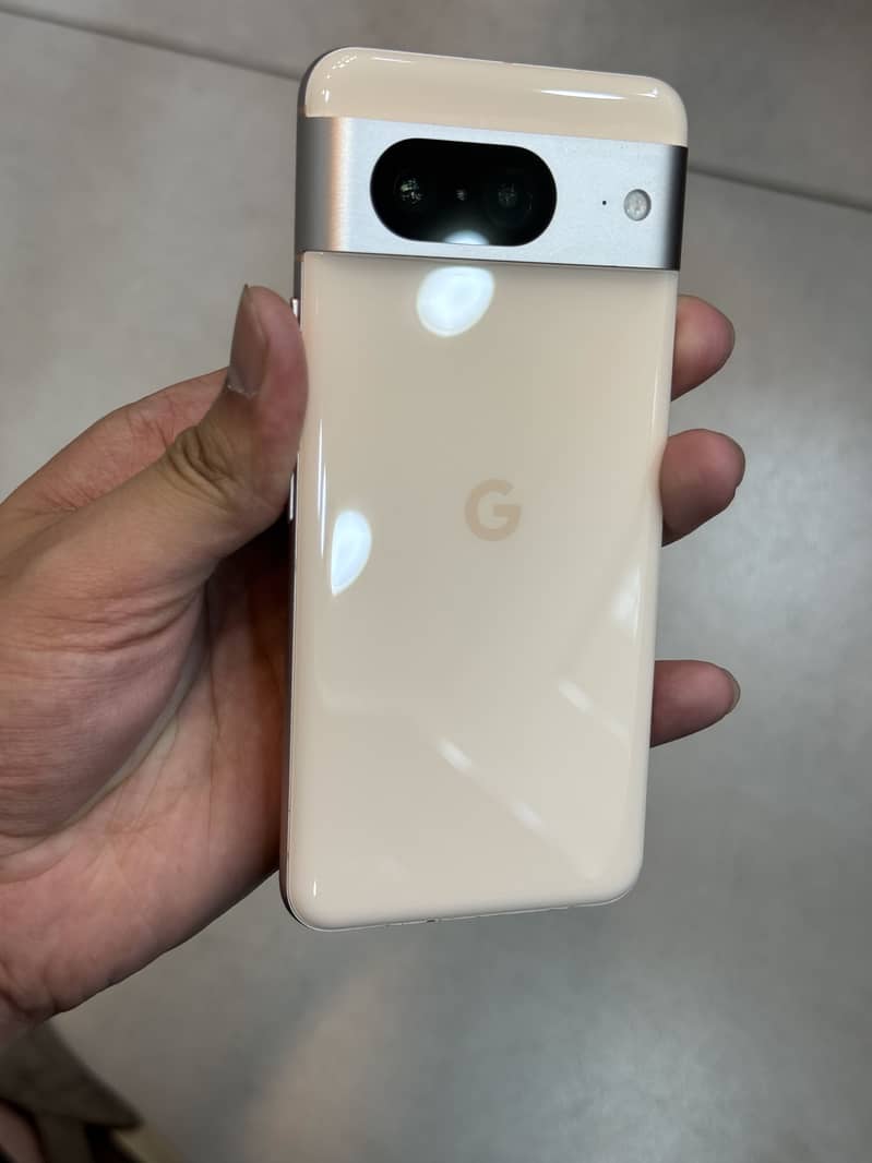 Google Pixel 8 4