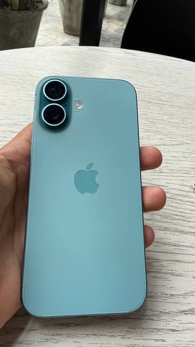 Apple iPhone 16
