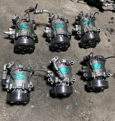 High-quality Car AC compressor  AVAILABLE | Car AC Parts