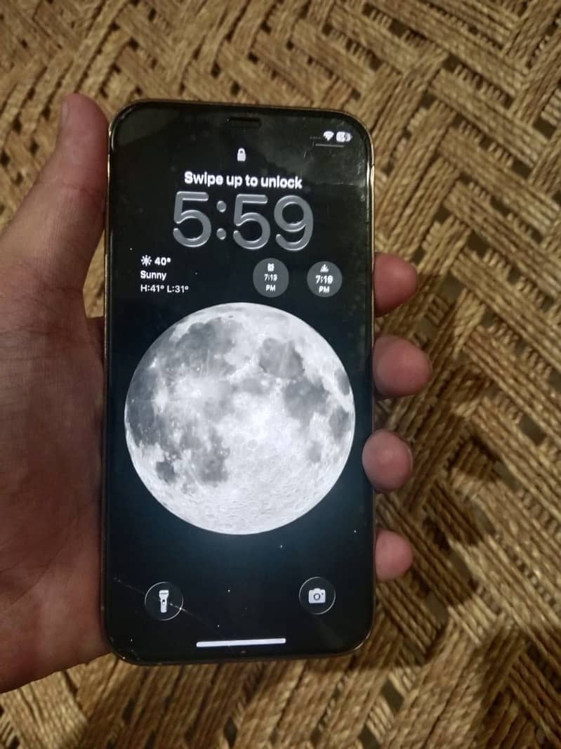 Apple iPhone 12 Pro 1