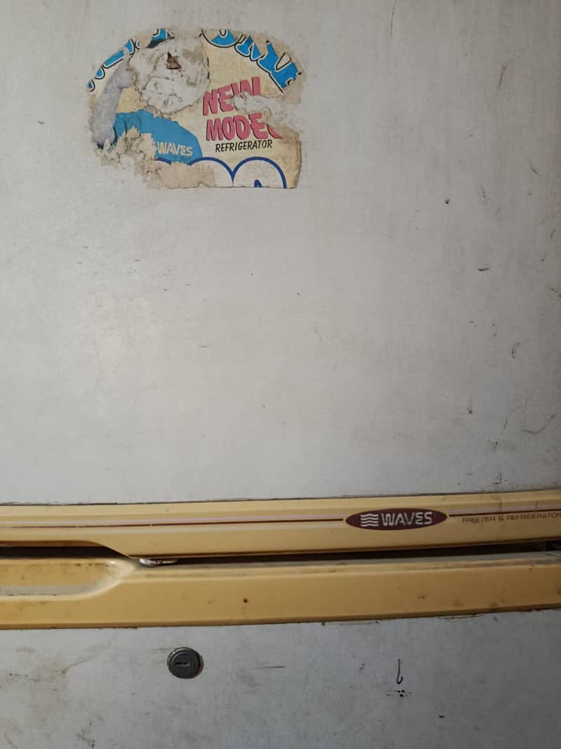 Good condition Refrigerator 1