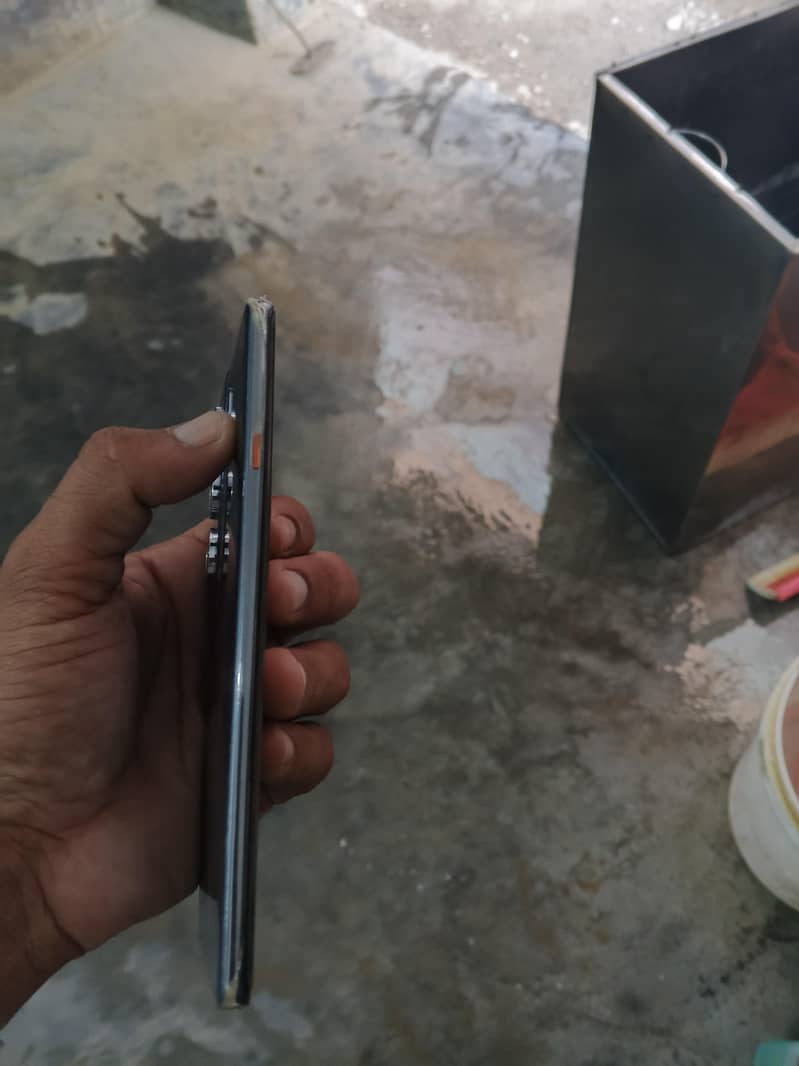 Tecno CAMON 40 Pro 5