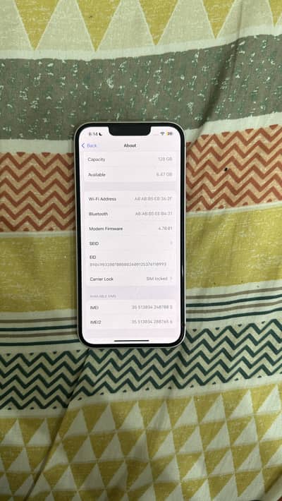 Apple iPhone 13