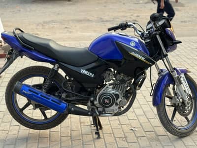 Y B R 125
