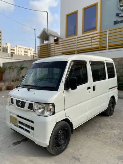Nissan Clipper 2012