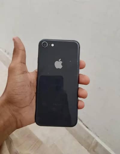 Apple iPhone 8 Non pta All ok 64 gb hy panel thora crack h magr orignl