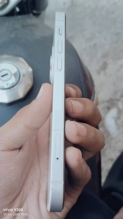 iPhone 12 non pta condition 10 by 10   Battery 87