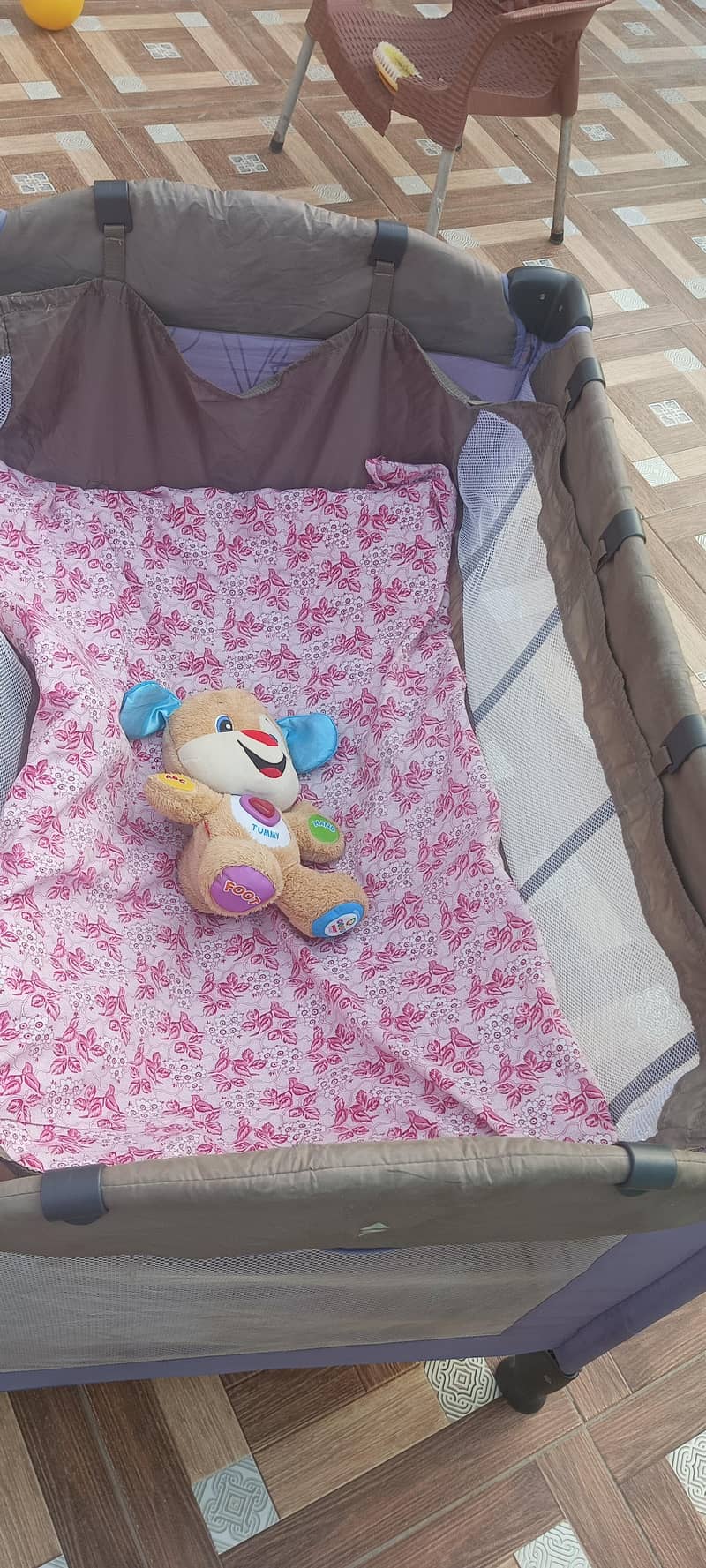 baby sleeping cot 1