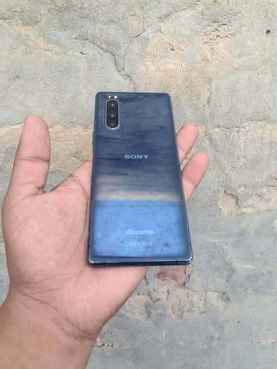 Sony Xperia 5