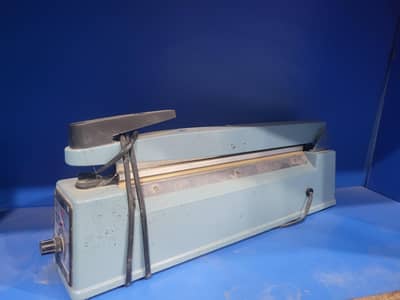 iron sealer machine