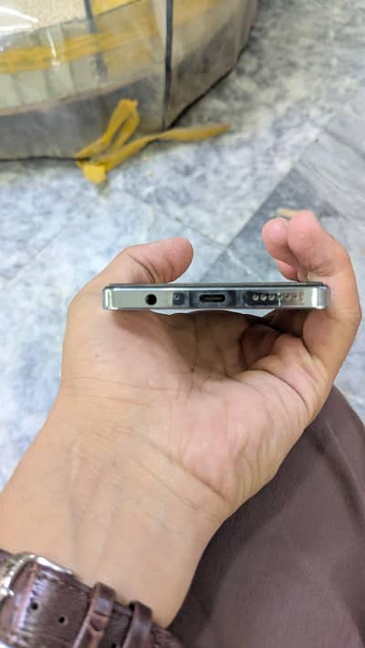 Tecno camon 20