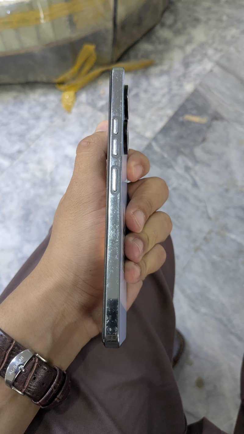Tecno camon 20 11