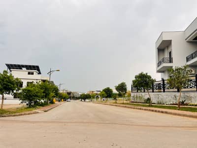 8 Marla All Paid Plot for Sale in Bahria Enclave Sector J | Prime Location