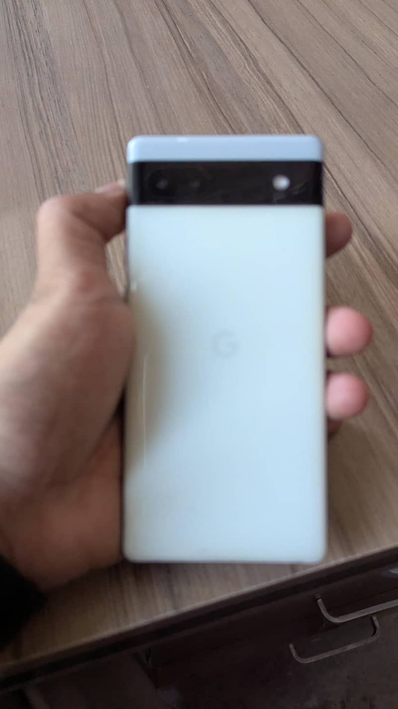 Google Pixel 6a 1