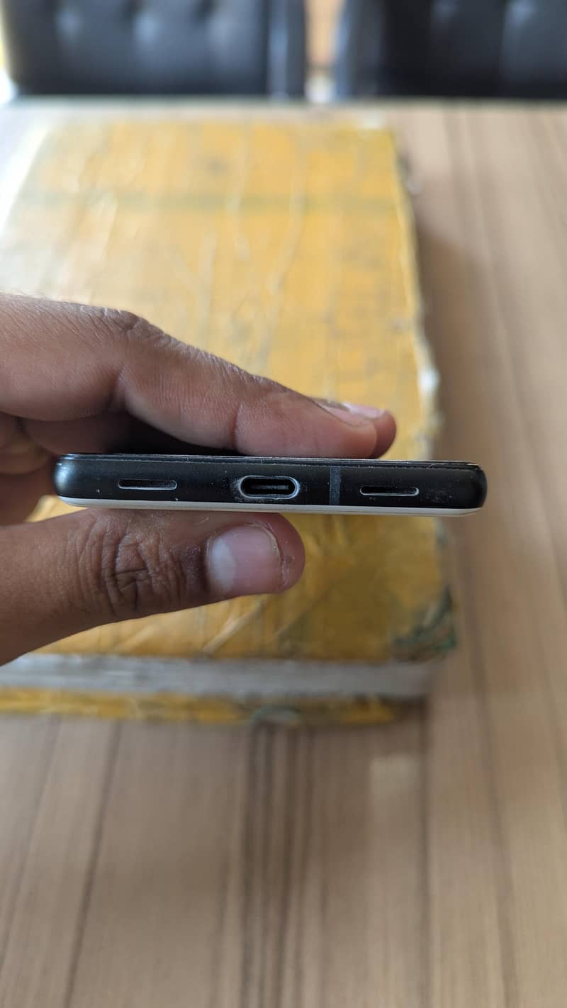 Google Pixel 6a 4