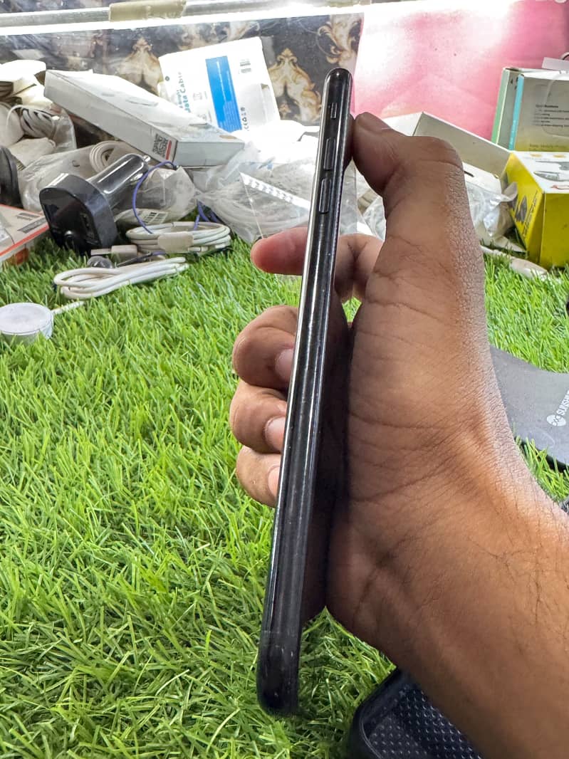 Apple iPhone 7 Plus 2
