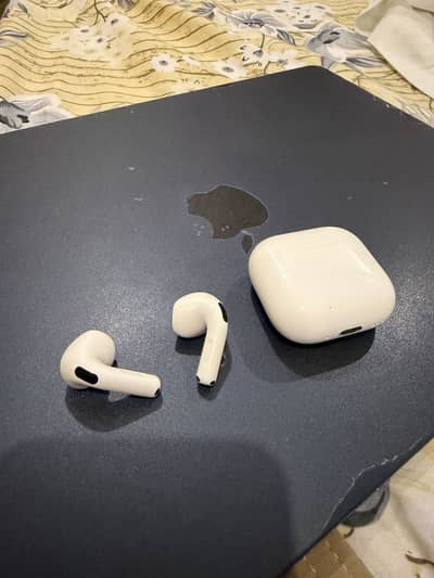 Airpods 4 ANC