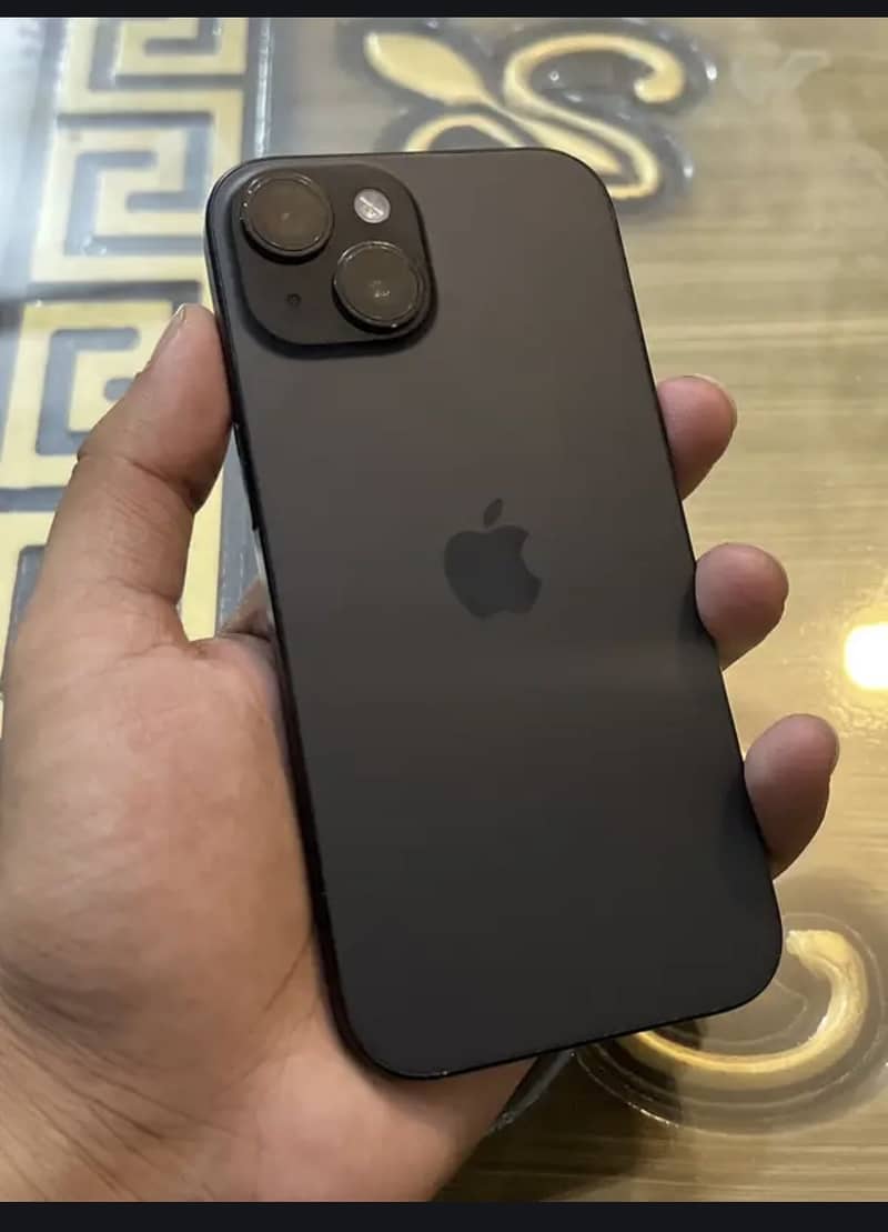 Apple iPhone 15 2