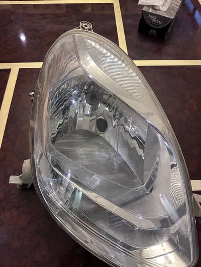 Toyota Passo 2014 Headlight (Right)